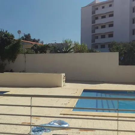 Modern 3 Bedroom Pool View. * Albufeira