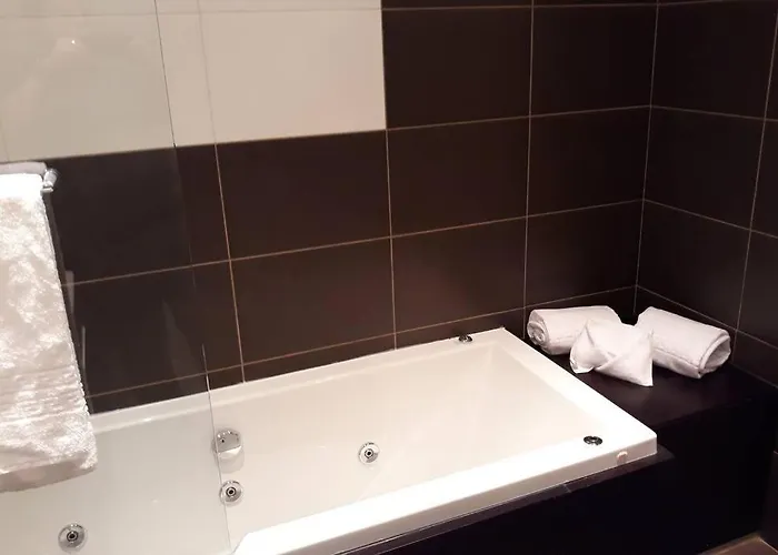 Apartment Modern 3 Bedroom Pool View. Albufeira