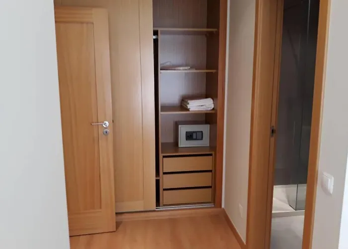 Modern 3 Bedroom Pool View. Apartment Albufeira