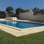 Modern 3 Bedroom Pool View. Appartement *