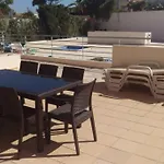 Modern 3 Bedroom Pool View. Appartement