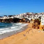 Modern 3 Bedroom Pool View. Appartement Albufeira